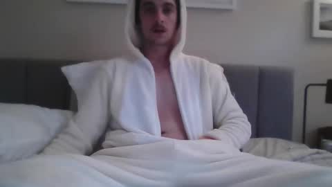 Snapshot of pgramlin09 chatting on 10/31/25, 06:31 pgramlin09 online show from 10/31/25, 06:31