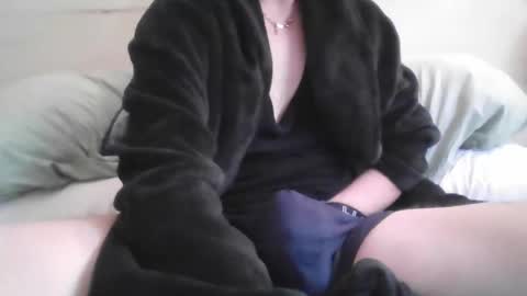 Snapshot of pgramlin09 chatting on 12/02/25, 08:37 pgramlin09 online show from 12/02/25, 08:37