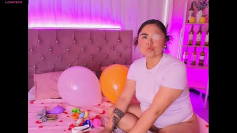 Phamela Holter online show from 10/26/25, 03:07