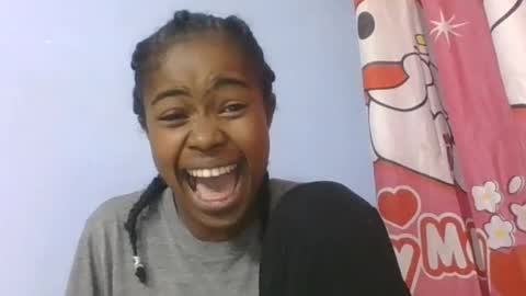 phania185885 online show from 07/11/26, 07:27