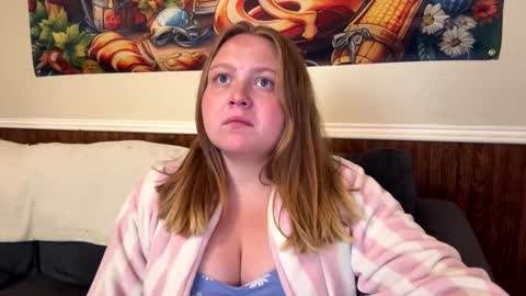 Snapshot of phatassblond chatting on 09/22/25, 01:46 PhatAssBlond online show from 09/22/25, 01:46