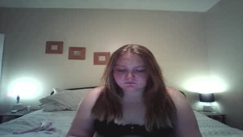 Snapshot of phatassblond chatting on 01/18/26, 01:42 PhatAssBlond online show from 01/18/26, 01:42
