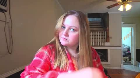 Snapshot of phatassblond chatting on 02/05/26, 07:29 PhatAssBlond online show from 02/05/26, 07:29