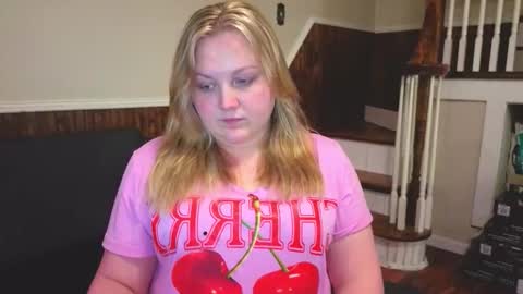 Snapshot of phatassblond chatting on 02/15/26, 10:17 PhatAssBlond online show from 02/15/26, 10:17