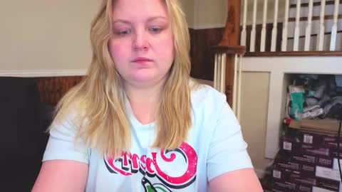 Snapshot of phatassblond chatting on 02/16/26, 05:42 PhatAssBlond online show from 02/16/26, 05:42