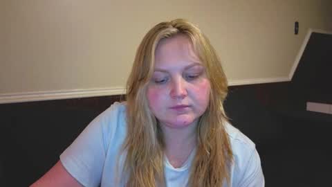 Snapshot of phatassblond chatting on 02/18/26, 03:13 PhatAssBlond online show from 02/18/26, 03:13