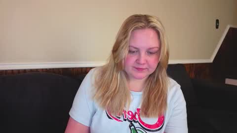 Snapshot of phatassblond chatting on 02/26/26, 05:34 PhatAssBlond online show from 02/26/26, 05:34