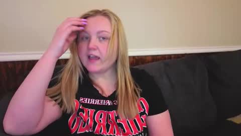 Snapshot of phatassblond chatting on 03/01/26, 07:05 PhatAssBlond online show from 03/01/26, 07:05