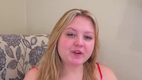 Snapshot of phatassblond chatting on 03/22/26, 07:06 PhatAssBlond online show from 03/22/26, 07:06