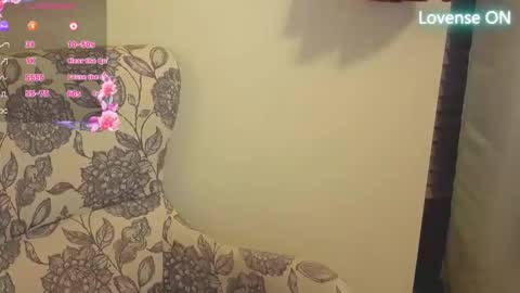 Snapshot of phatassblond chatting on 04/05/26, 11:35 PhatAssBlond online show from 04/05/26, 11:35