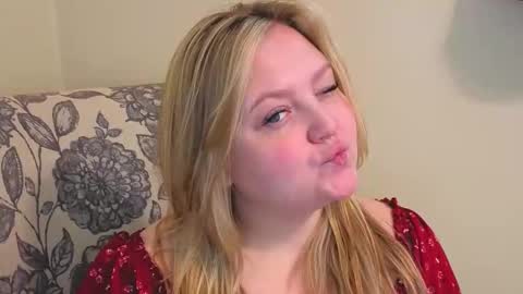 Snapshot of phatassblond chatting on 04/09/26, 08:58 PhatAssBlond online show from 04/09/26, 08:58
