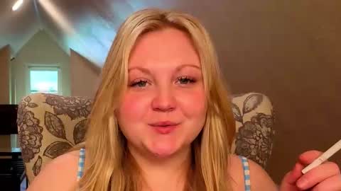 Snapshot of phatassblond chatting on 05/03/26, 09:10 PhatAssBlond online show from 05/03/26, 09:10