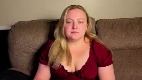 Snapshot of phatassblond chatting on 07/16/26, 06:36 PhatAssBlond online show from 07/16/26, 06:36