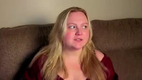 Snapshot of phatassblond chatting on 07/27/26, 03:52 PhatAssBlond online show from 07/27/26, 03:52