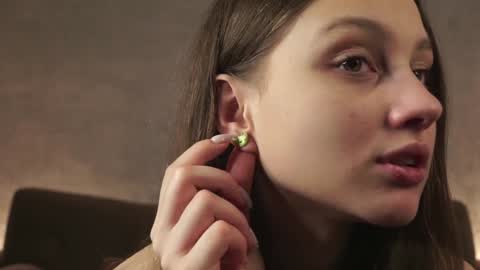 Bella online show from 01/11/25, 01:16