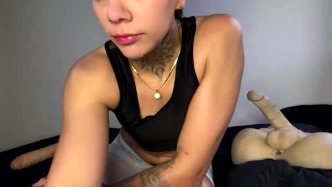 Snapshot of phillip_brownn chatting on 09/22/25, 11:45 PHILLIP online show from 09/22/25, 11:45