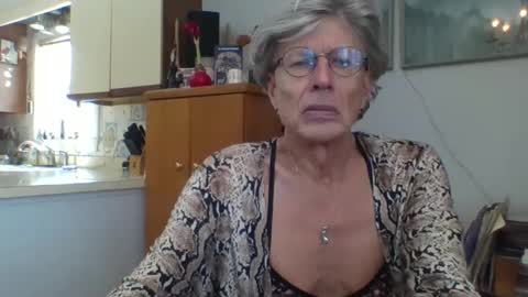 phillipa online show from 02/21/25, 04:37