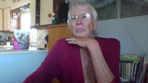 phillipa online show from 11/24/25, 03:56