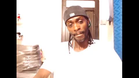 2 pac shakur online show from 01/06/25, 08:28