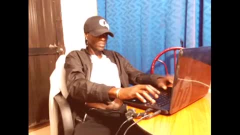 2 pac shakur online show from 01/18/25, 02:47
