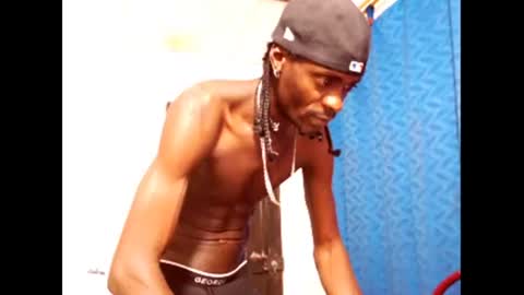 2 pac shakur online show from 01/24/25, 06:24