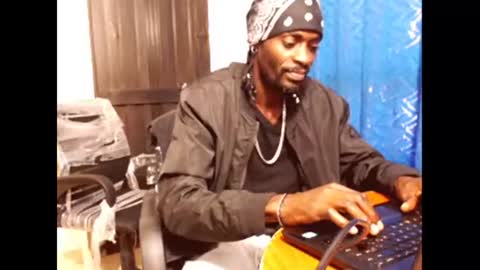 2 pac shakur online show from 02/15/25, 09:15