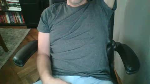 Snapshot of philly41190 chatting on 11/25/25, 02:50 philly41190 online show from 11/25/25, 02:50