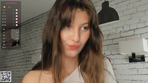 Emilia online show from 01/28/25, 07:53