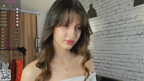Emilia online show from 02/12/25, 06:19