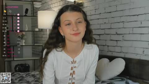 Emilia online show from 02/15/25, 09:37