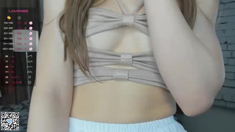 Emilia online show from 02/19/25, 04:34