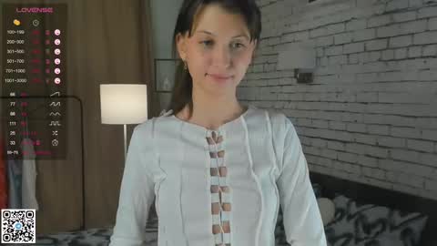 Emilia online show from 03/06/25, 12:21