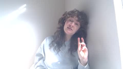 sophie online show from 02/01/25, 04:00