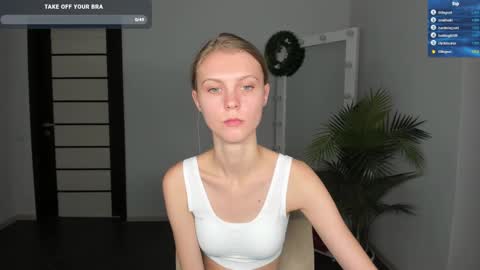 Phoebe online show from 12/06/24, 03:33