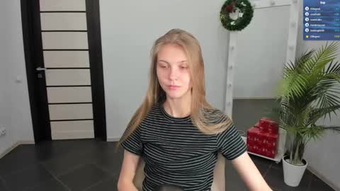 Phoebe online show from 12/12/24, 11:29