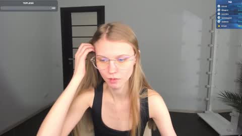Phoebe online show from 02/14/25, 09:13