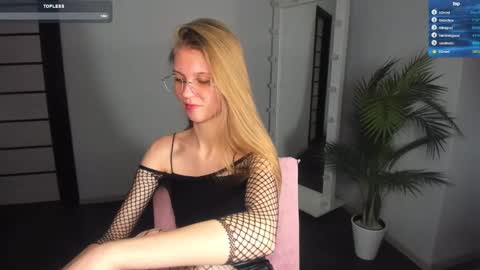 Phoebe online show from 02/22/25, 01:24