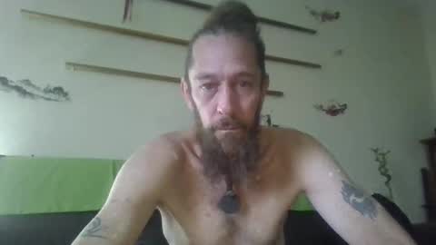 Snapshot of phorceofzen chatting on 06/06/26, 12:32 phorceofzen online show from 06/06/26, 12:32