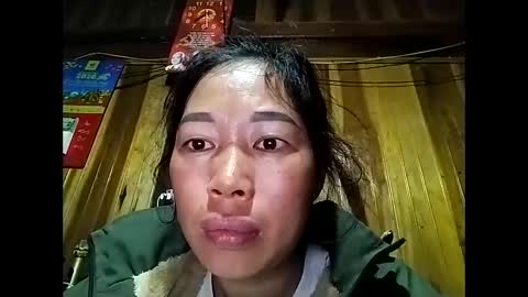 Snapshot of phuong_vietnam chatting on 04/01/26, 12:28 phuong_vietnam online show from 04/01/26, 12:28