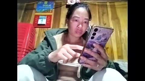 Snapshot of phuong_vietnam chatting on 04/26/26, 12:14 phuong_vietnam online show from 04/26/26, 12:14