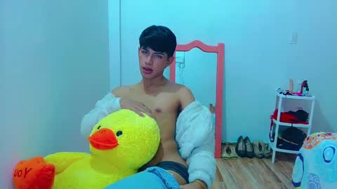 Snapshot of phuwin_bj chatting on 05/30/26, 06:10 phuwin online show from 05/30/26, 06:10