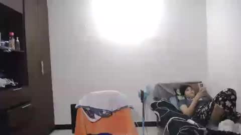 izzy online show from 07/04/26, 01:01
