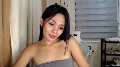Snapshot of pia_xxx chatting on 06/09/26, 08:53 Pia online show from 06/09/26, 08:53