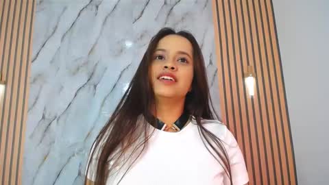 piagelvez_ online show from 11/07/25, 10:21