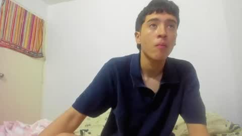 picaszomilos350 online show from 07/08/26, 06:51