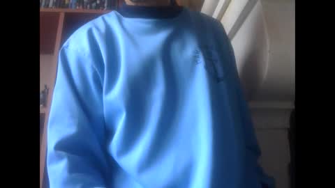 Snapshot of pichoun71 chatting on 03/08/25, 11:05 pichoun71 online show from 03/08/25, 11:05