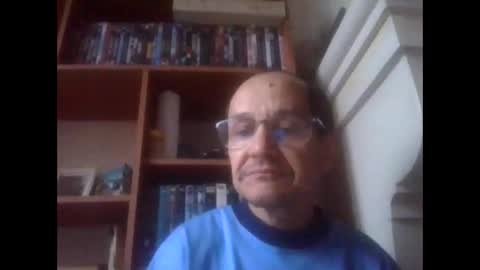 Snapshot of pichoun71 chatting on 03/09/25, 07:01 pichoun71 online show from 03/09/25, 07:01