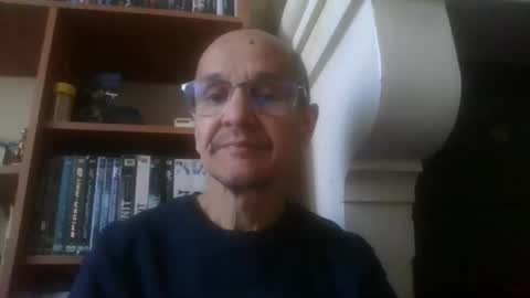 Snapshot of pichoun71 chatting on 03/29/26, 08:14 pichoun71 online show from 03/29/26, 08:14