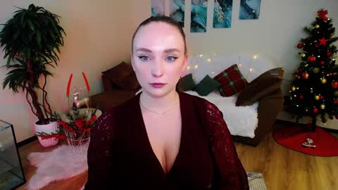 Emelie online show from 12/22/24, 04:39