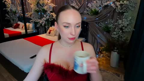 Emelie online show from 12/29/24, 01:38